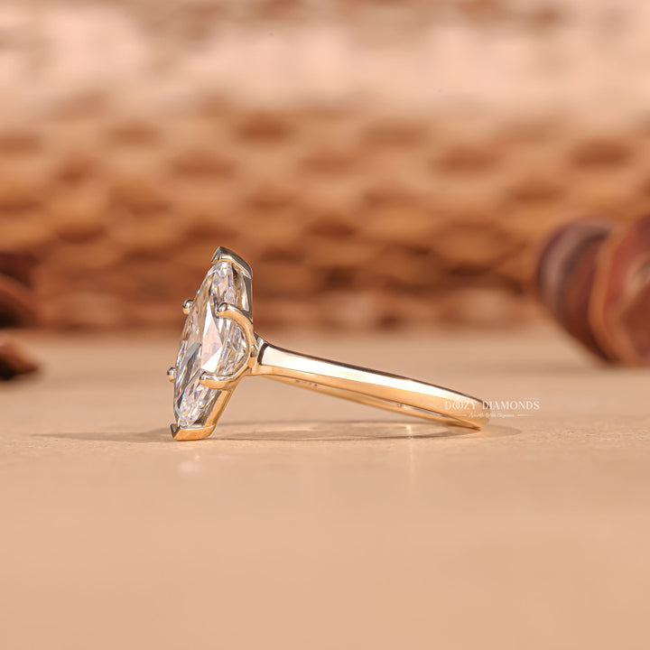 Marquise elegant engagement ring, Marquise whimsical engagement ring, Marquise glamorous engagement ring, Marquise sophisticated engagement ring, 