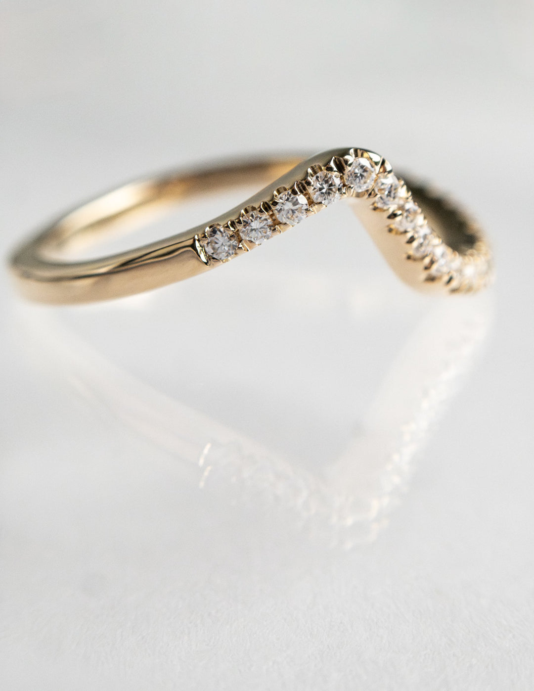 Round Diamond CVD EF/VVS Unique Wedding Band For Women