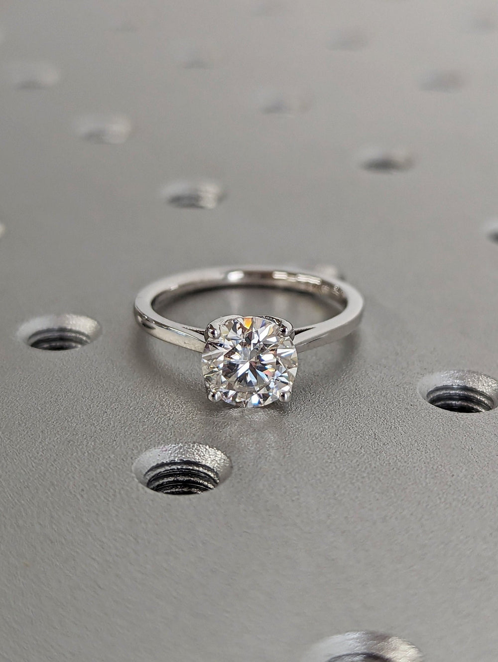 Elegant round brilliant lab grown diamond engagement ring