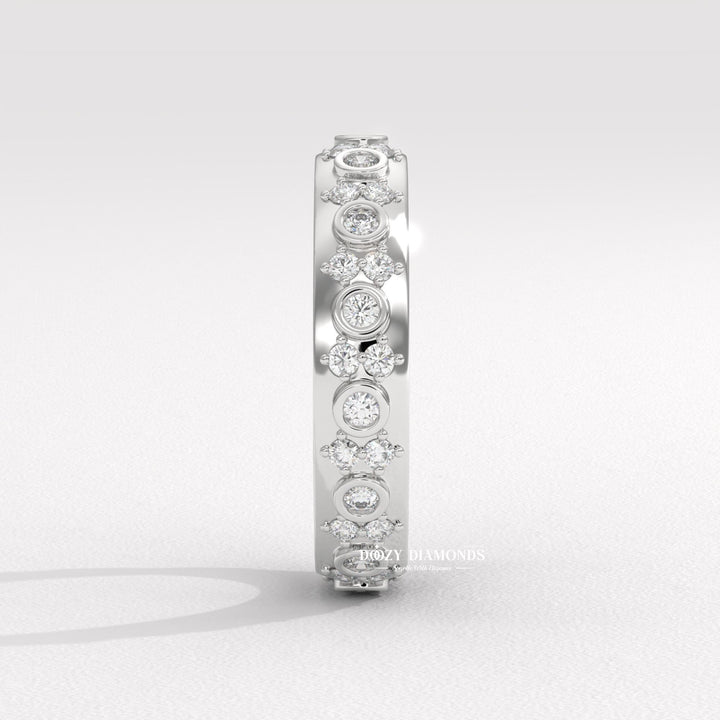 Modern bridal band
Solid gold comfort fit
Lab grown diamond band