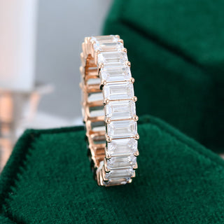 emerald-moissanite-full-eternity-wedding-band