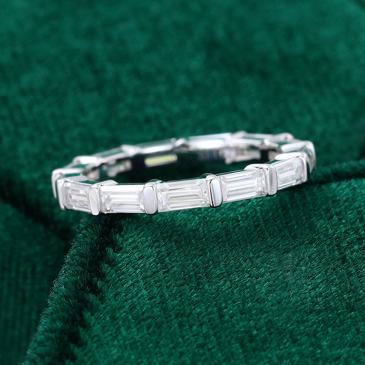 baguette-moissanite-bar-wedding-band-1