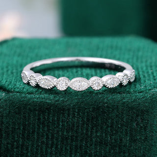 marquise-round-moissanite-milgrain-style-wedding-band