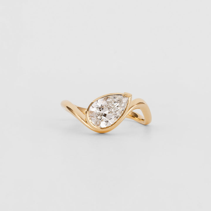 1.0CT-2.0CT Pear Cut Lab Grown Diamond Unique Engagement Ring