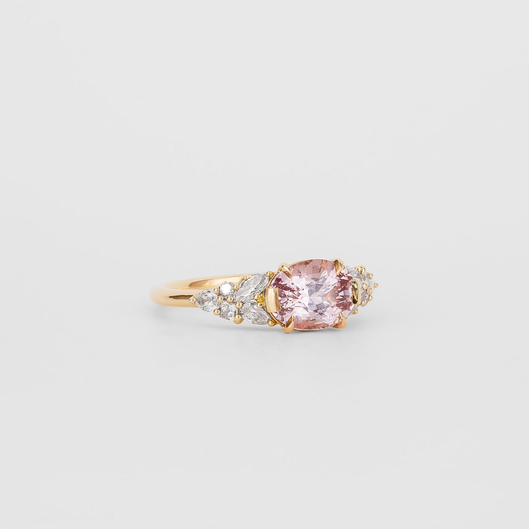 1.0CT-2.0CT Light Pink Oval Cut Lab Grown Diamond Cluster Engagement Ring