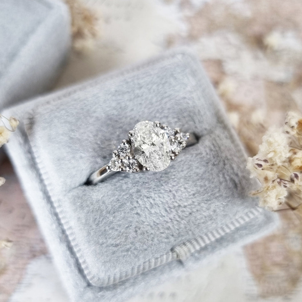 oval-cut-cluster-f-vs1-lab-grown-diamond-engagement-ring