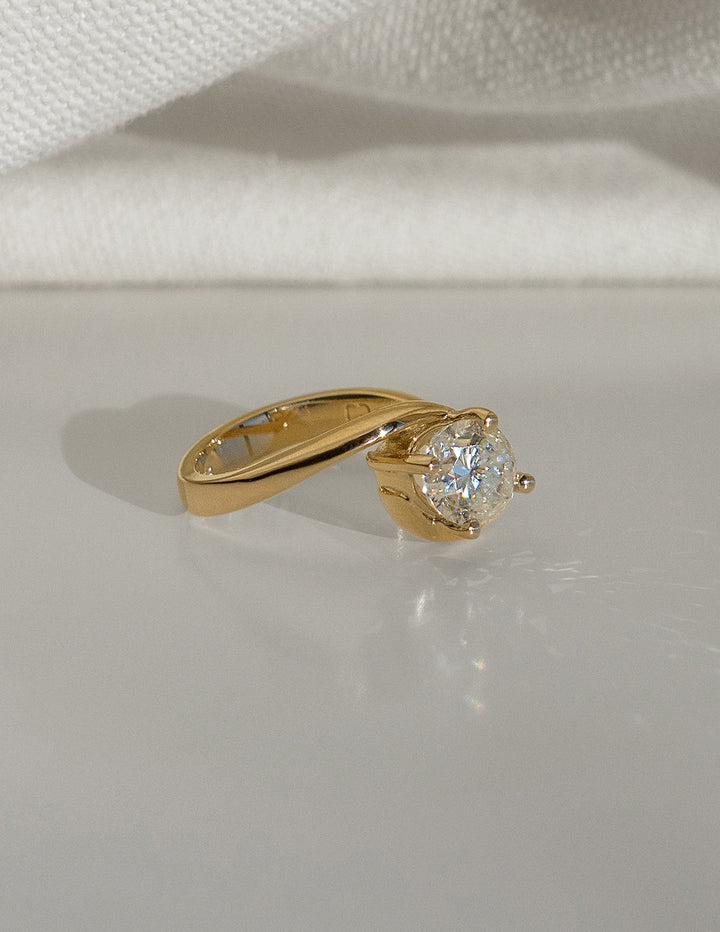 1.0CT-2.0CT Oval Cut Lab Grown Diamond Unique Bypass Engagement Ring