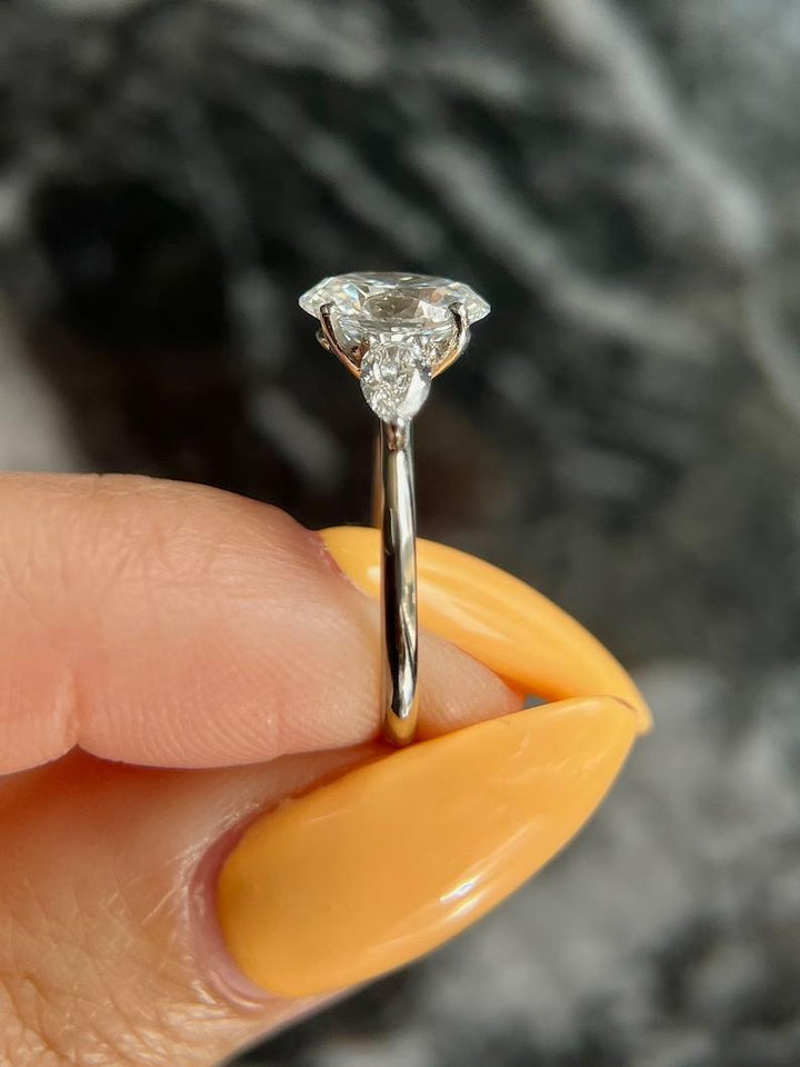Oval ethical engagement ring, Oval sustainable engagement ring, Oval conflict-free engagement ring, Oval certified engagement ring, Oval affordable luxury engagement ring, 