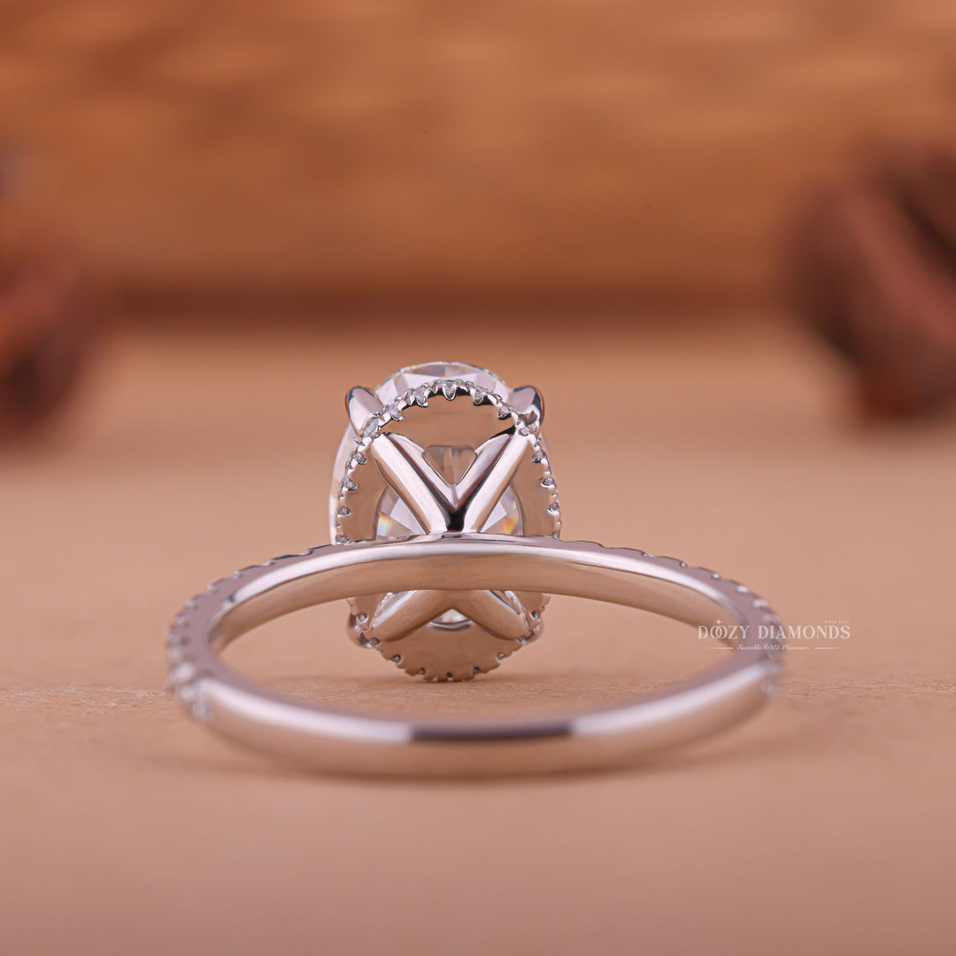 Oval delicate engagement ring, Oval timeless engagement ring, Oval elegant engagement ring, Oval glamorous engagement ring, Oval sophisticated engagement ring, 