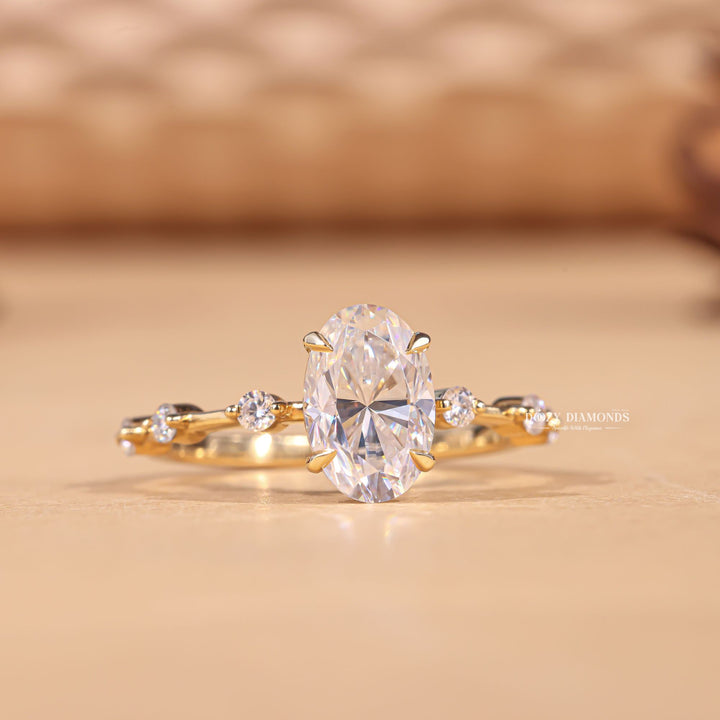 Oval vintage diamond engagement ring, Oval antique diamond engagement ring, Oval modern diamond engagement ring, Oval traditional diamond engagement ring, Oval brilliant cut diamond engagement ring, Oval ideal cut diamond 