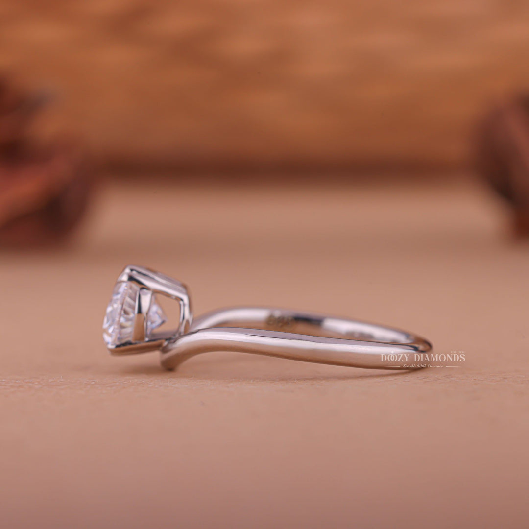 Oval handmade diamond engagement ring, Oval custom diamond engagement ring, Oval made-to-order diamond engagement ring, Oval personalized diamond engagement ring, 