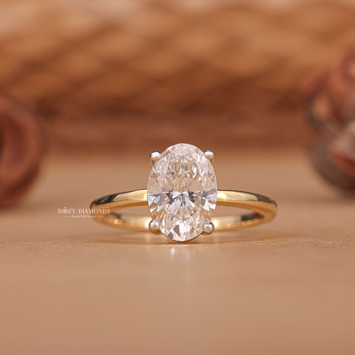 Oval timeless engagement ring, Oval elegant engagement ring, Oval glamorous engagement ring, Oval sophisticated engagement ring, Oval trendy engagement ring, 