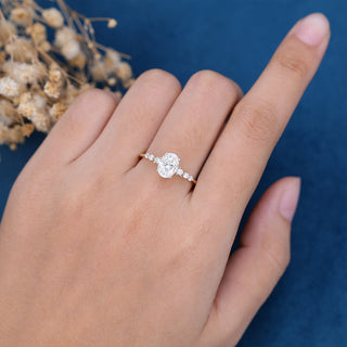 oval-shaped-moissanite-solitaire-pave-engagement-ring-3