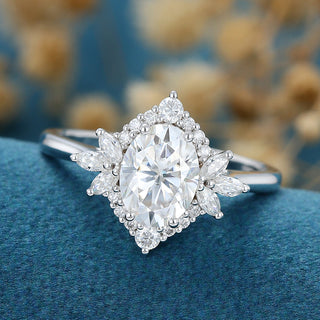 oval-shaped-moissanite-cluster-engagement-ring-6