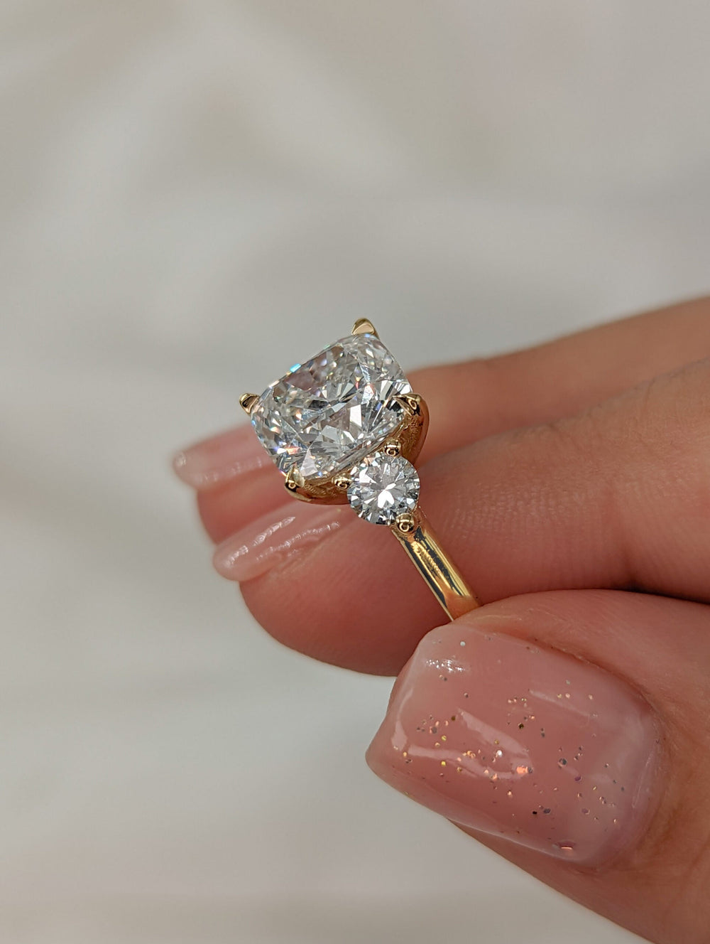 3-55ct-cushion-f-vs1-diamond-3-stones-engagement-ring