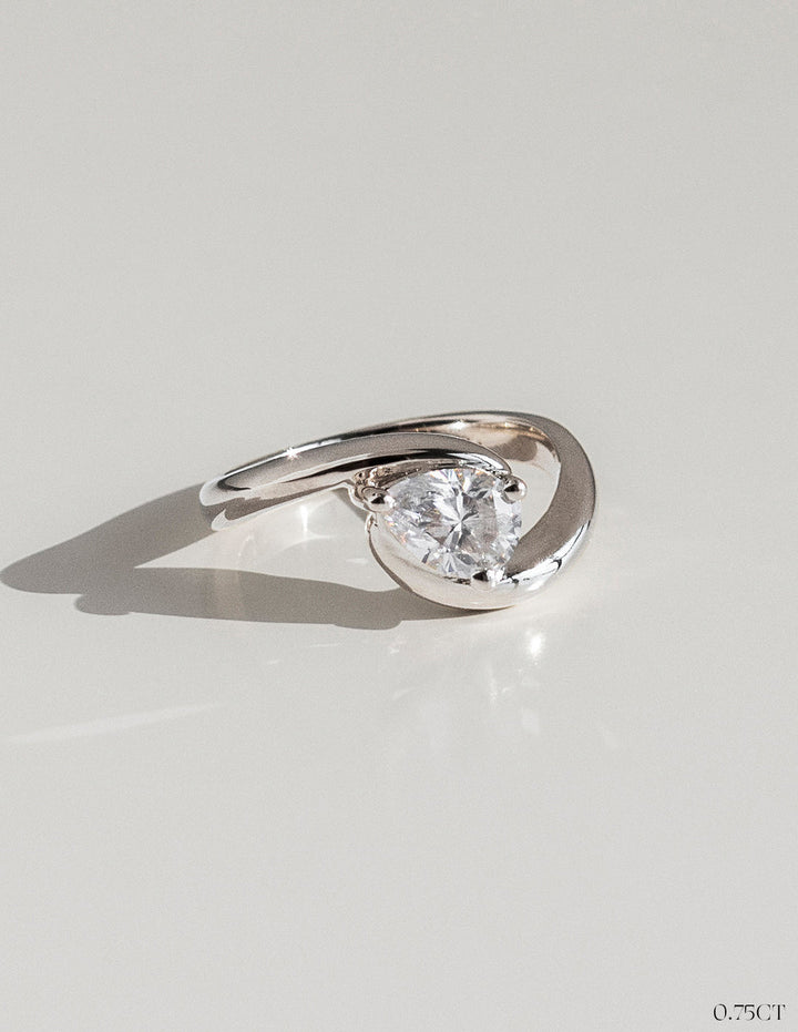 1.0CT-2.0CT Pear Cut Lab Grown Unique Diamond Engagement Ring