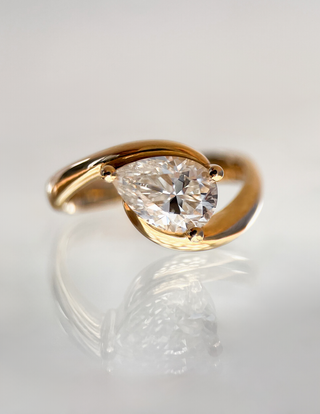 1.0CT-2.0CT Pear Cut Lab Grown Unique Diamond Engagement Ring
