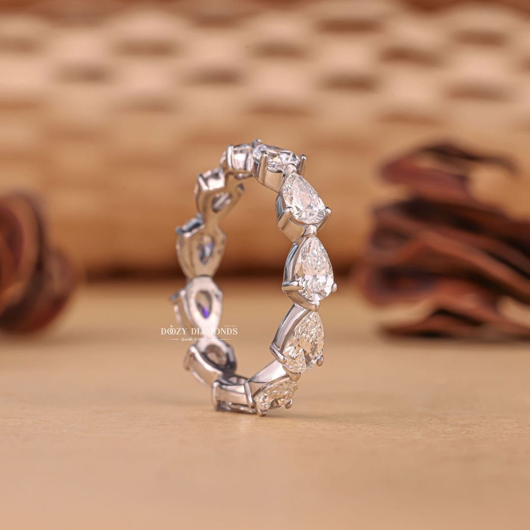 Pear diamond band for women, Pear diamond band for couples, Pear diamond band vintage, Pear diamond band antique, Pear diamond band pave, Pear diamond band channel set, 
