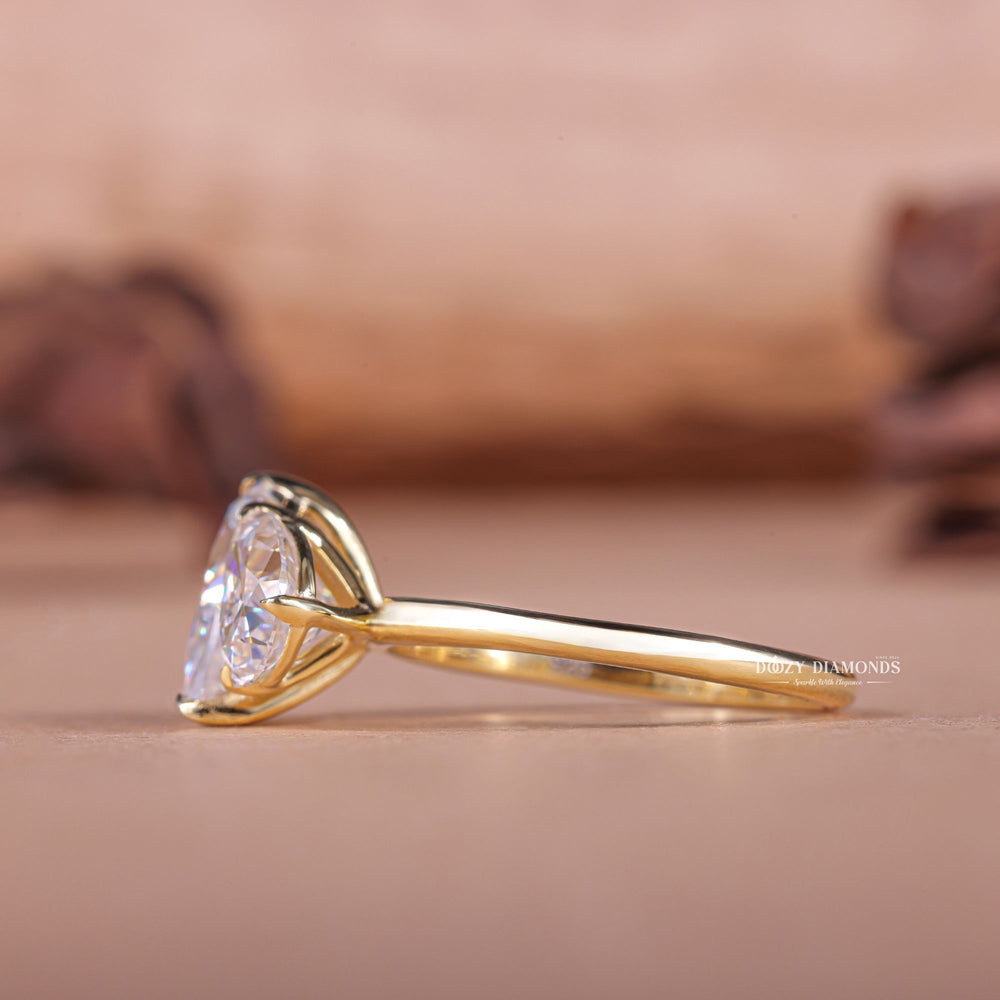 Pear whimsical diamond ring, Pear glamorous diamond ring, Pear sophisticated diamond ring, Pear trendy diamond ring, Pear fashionable diamond ring