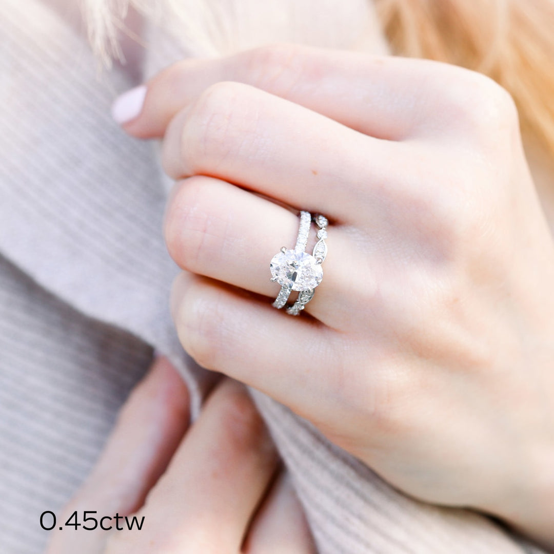 Round DE-VS1 Lab Grown Diamond Petite Pave Wedding Band
