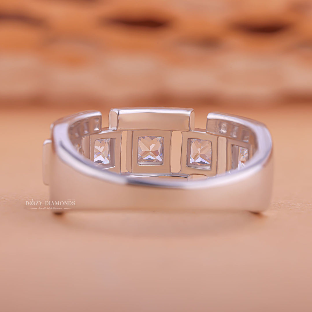 Princess diamond band solitaire, Princess diamond band with side stones, Princess diamond band halo, Princess diamond band stackable, Princess diamond band milgrain, Princess diamond band filigree, Princess diamond band comfort fit, 
