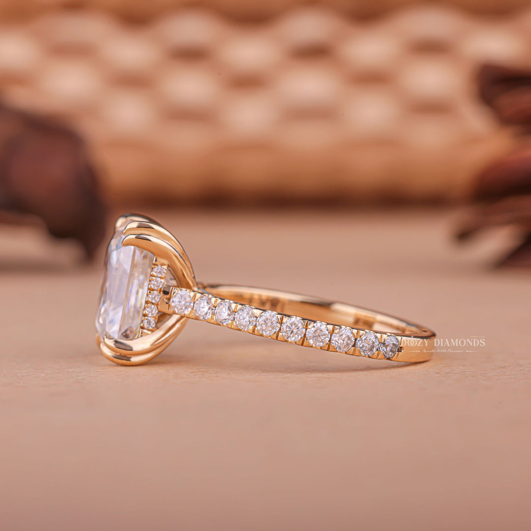 Radiant cushion cut diamond engagement ring, Radiant halo princess cut diamond engagement ring, Radiant brilliant cut diamond engagement ring, 