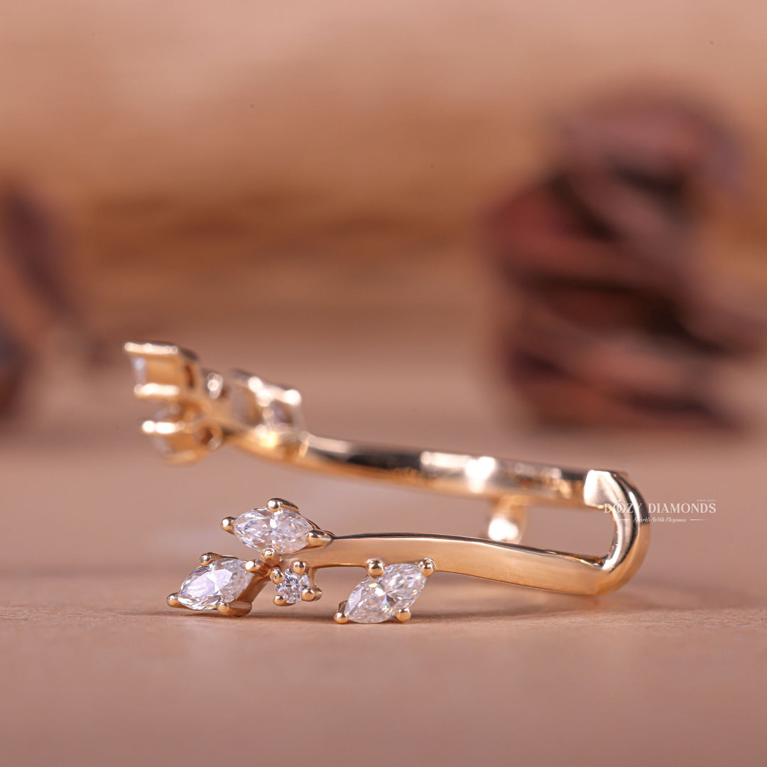 Stunning diamond wedding band, Shimmering diamond wedding band, Lustrous diamond wedding band, Radiating diamond wedding band, Brilliant diamond wedding band, Mesmerizing diamond wedding band,