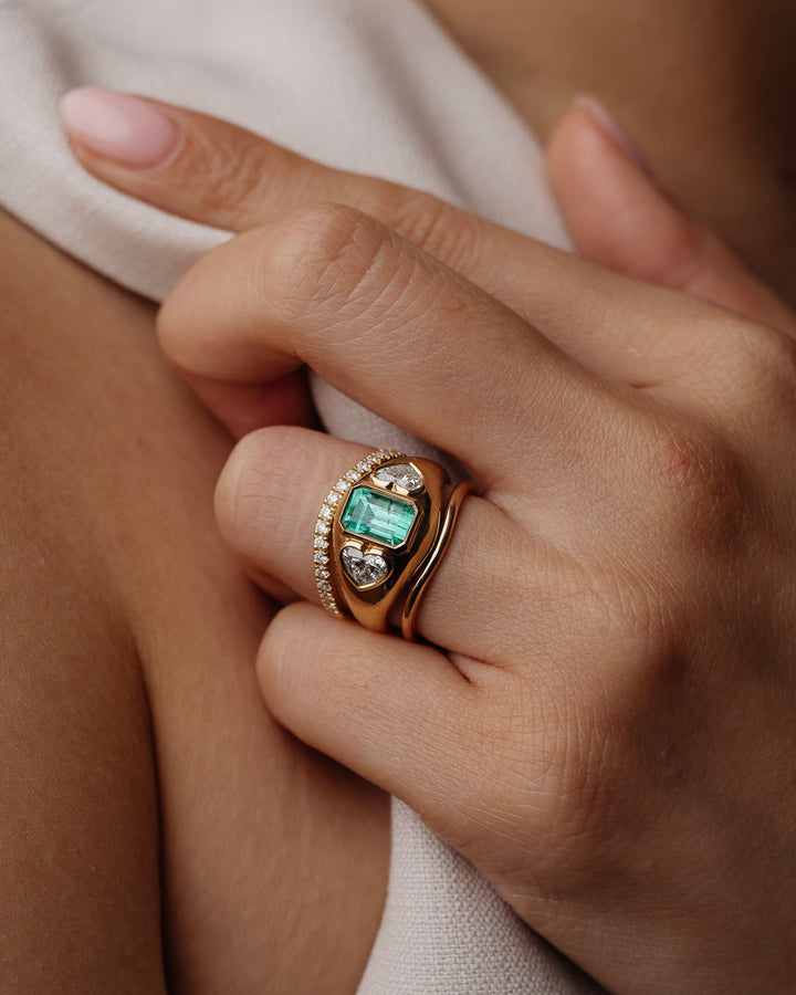 1.0CT-2.0CT Emerald Lab Grown Diamond Striking Wide Bezel Engagement Ring