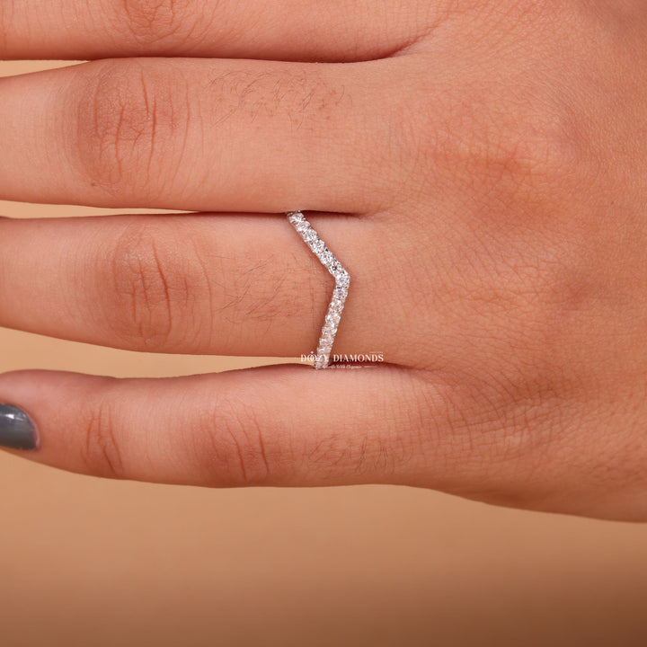 Round Lab Grown Diamond EF/VVS Curved Wedding Band in 14K White Gold