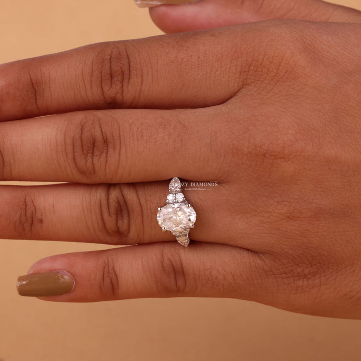 1.50CT-2.50CT Oval Cut E/VS1 Lab Grown Diamond Cluster Engagement Ring