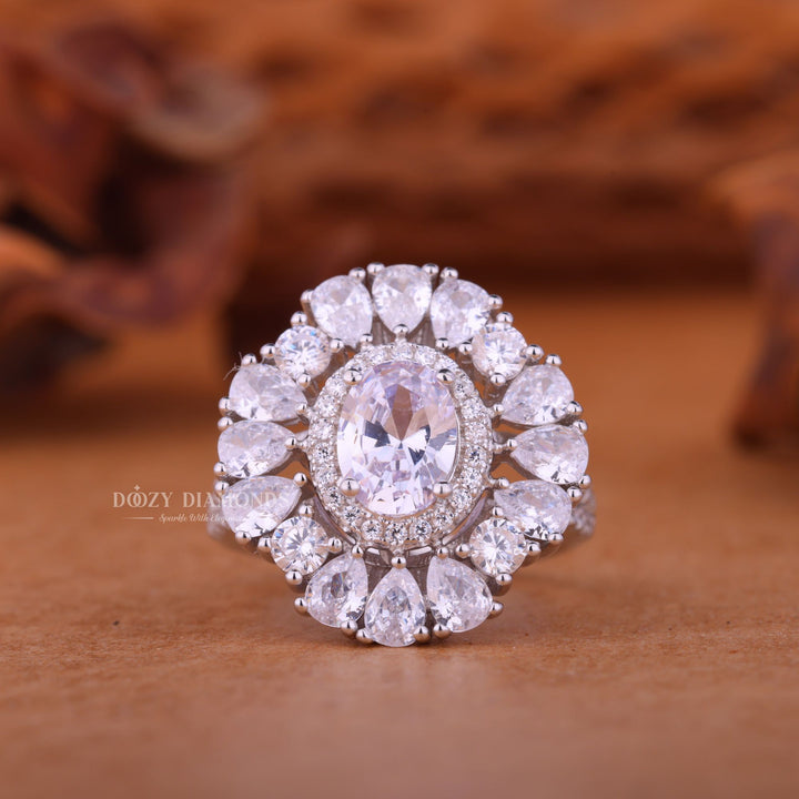 1.0CT-2.0CT Oval Halo Cluster F/VS1 Lab Grown Diamond Engagement Ring