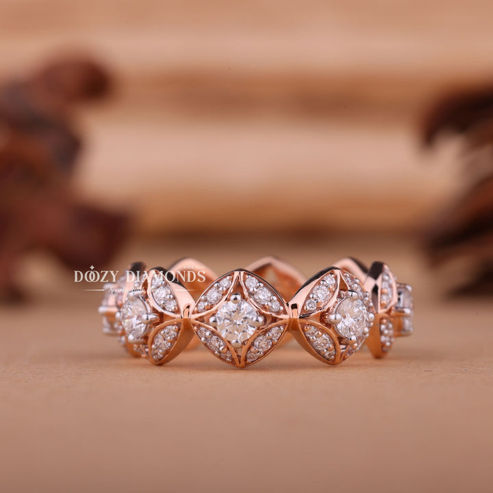 Round EF/VVS Diamond Lab Grown Unique Flower Shape Wedding Band
