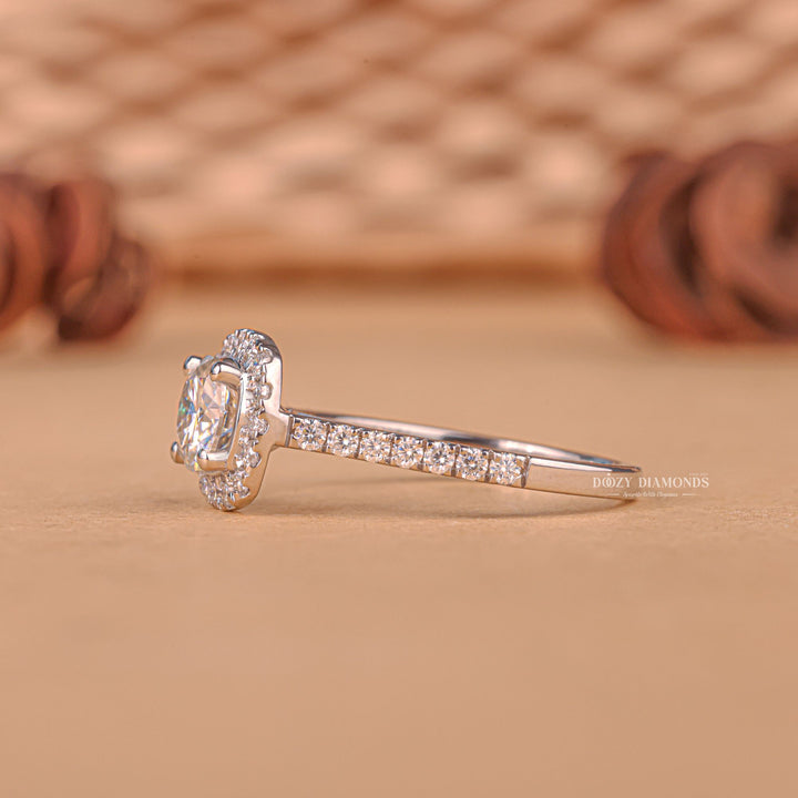 0.50CT - 1.50CT Round Cut F/VS1 Lab Grown Diamond Halo Engagement Ring - Doozy Diamonds