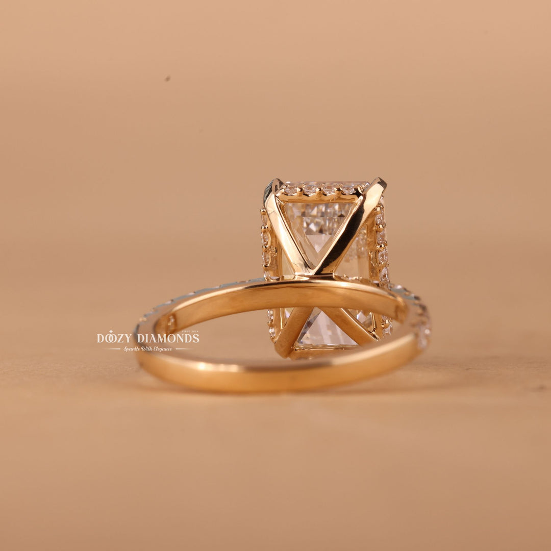 4.0CT-6.0CT Emerald Cut F/VS1 Lab Grown Diamond Hidden Halo Engagement Ring