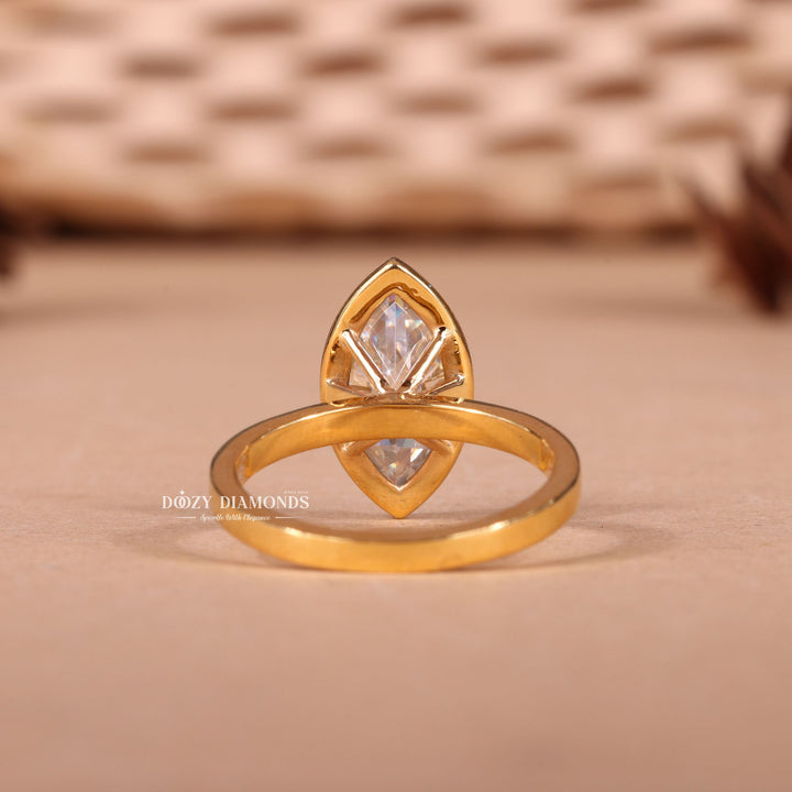 2.0CT-3.0CT Bezel Set Marquise E/VS1 Lab Grown Diamond Engagement Ring