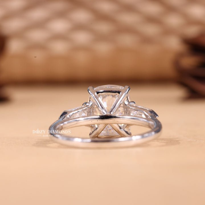 3.0CT-4.0CT Cushion E/VS1 Lab Grown Diamond Three Stone Engagement Ring