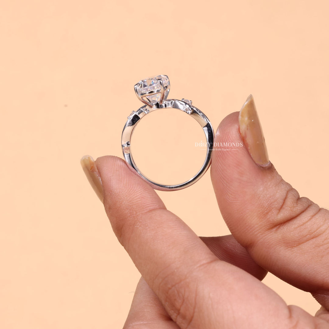 2.50CT-3.50CT Oval Cut E/VS1 Lab Grown Diamond Nature Inspired Engagement Ring