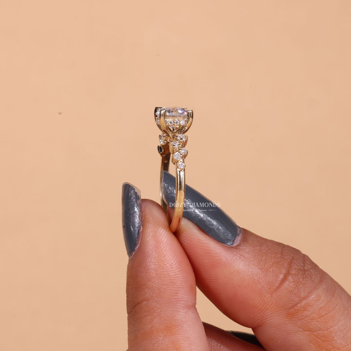 1.0CT-2.0CT Round Cut F/VS2 Lab Grown Diamond Cluster Engagement Ring