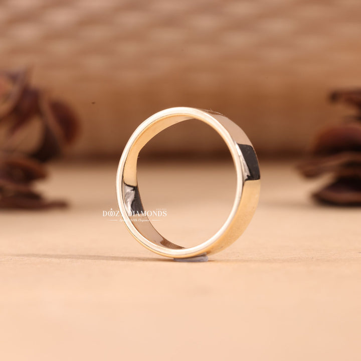 5.0mm Hammered Wedding Band Cigar Curved Band For Her