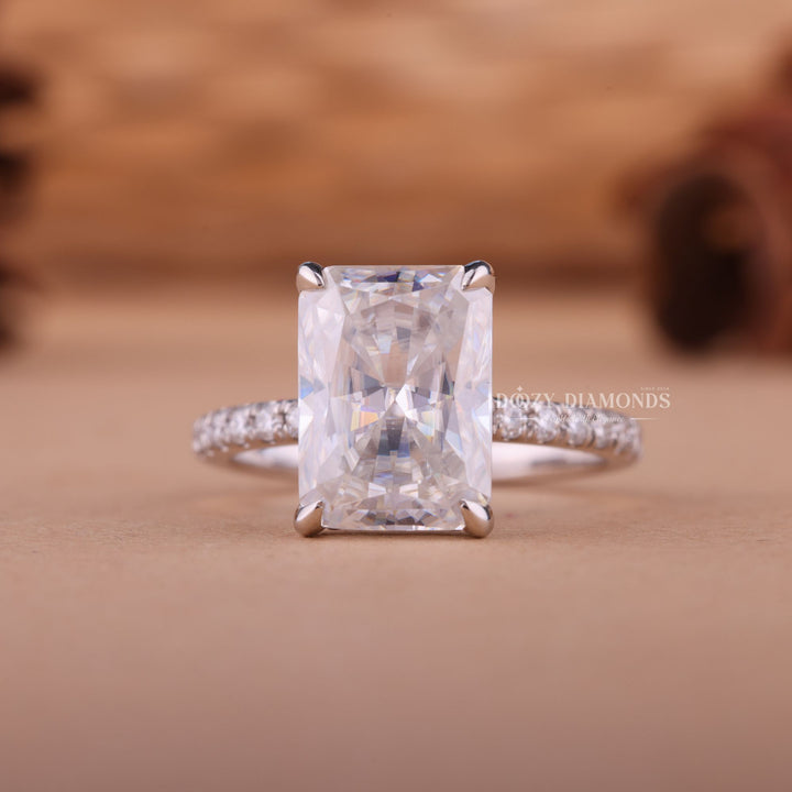 2.0CT-3.0CT Radiant F/VS1 Lab Grown Diamond Hidden Halo Engagement Ring