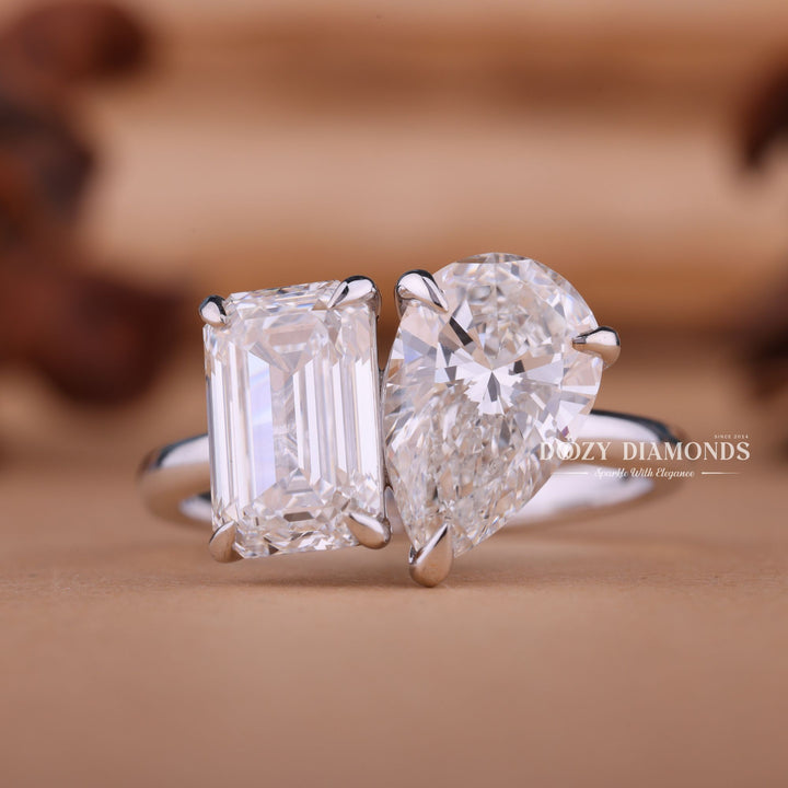 2.0CT-3.0CT Pear & Emerald E/VS2 Lab Created Diamond Toi et Moi Engagement Ring