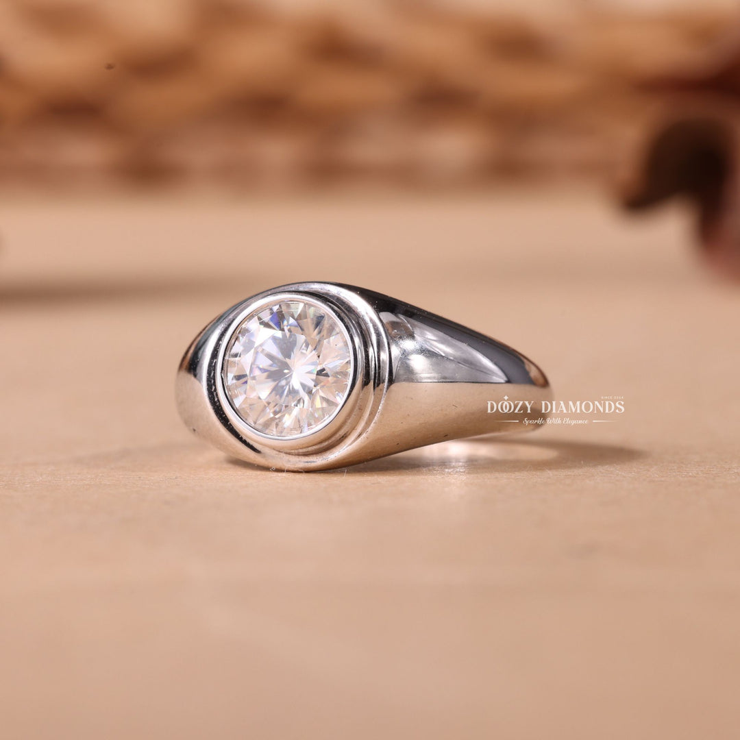 1.0CT-2.0CT Round Cut E/VS1 Lab Grown Diamond Dome Engagement Ring