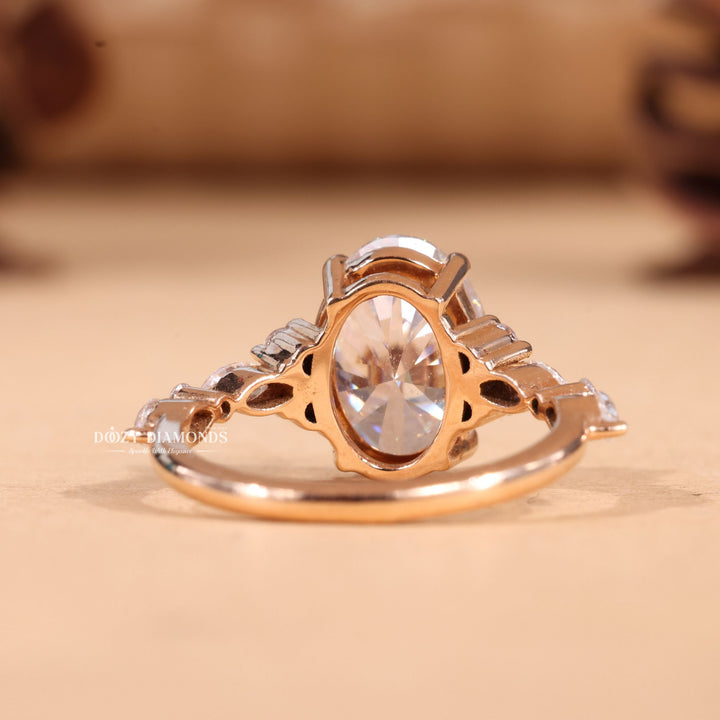 2.50CT-3.50CT Oval E/VS2 Lab Grown Cluster Diamond Engagement Ring