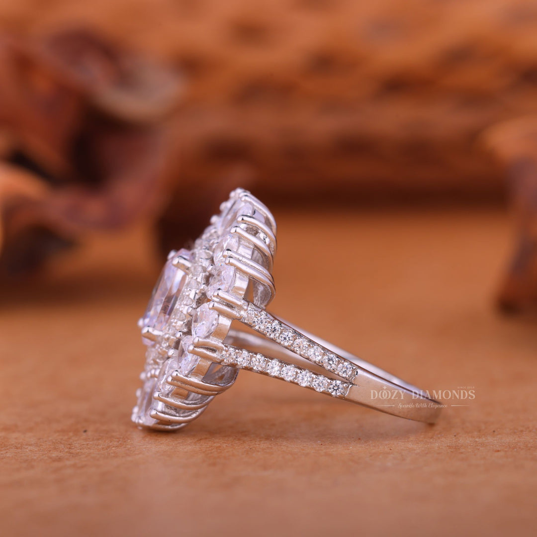 1.0CT-2.0CT Oval Halo Cluster F/VS1 Lab Grown Diamond Engagement Ring