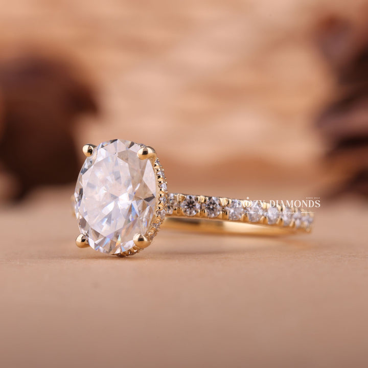 1.50CT-2.50CT Oval E/VS2 Lab Created Diamond Hidden Halo Engagement Ring