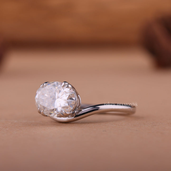 2.50CT-3.50CT Oval F/VS1 Lab Created Diamond East West Engagement Ring