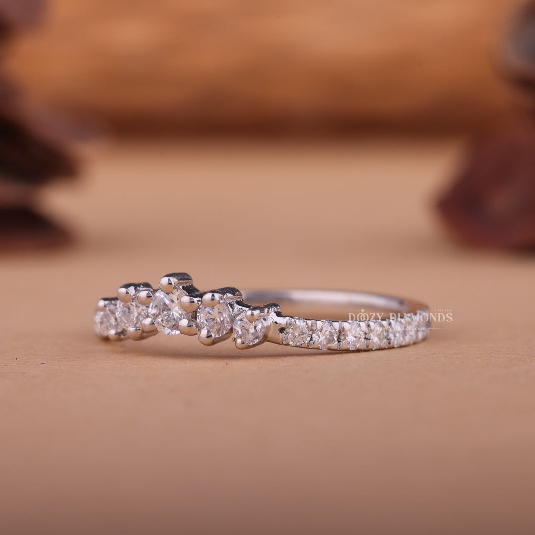Round Lab Grown Diamond EF/VVS Curved Wedding Band