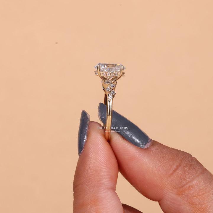 2.0CT-3.0CT Oval Cut E/VS1 Lab Grown Diamond Zig Zag Pave Engagement Ring