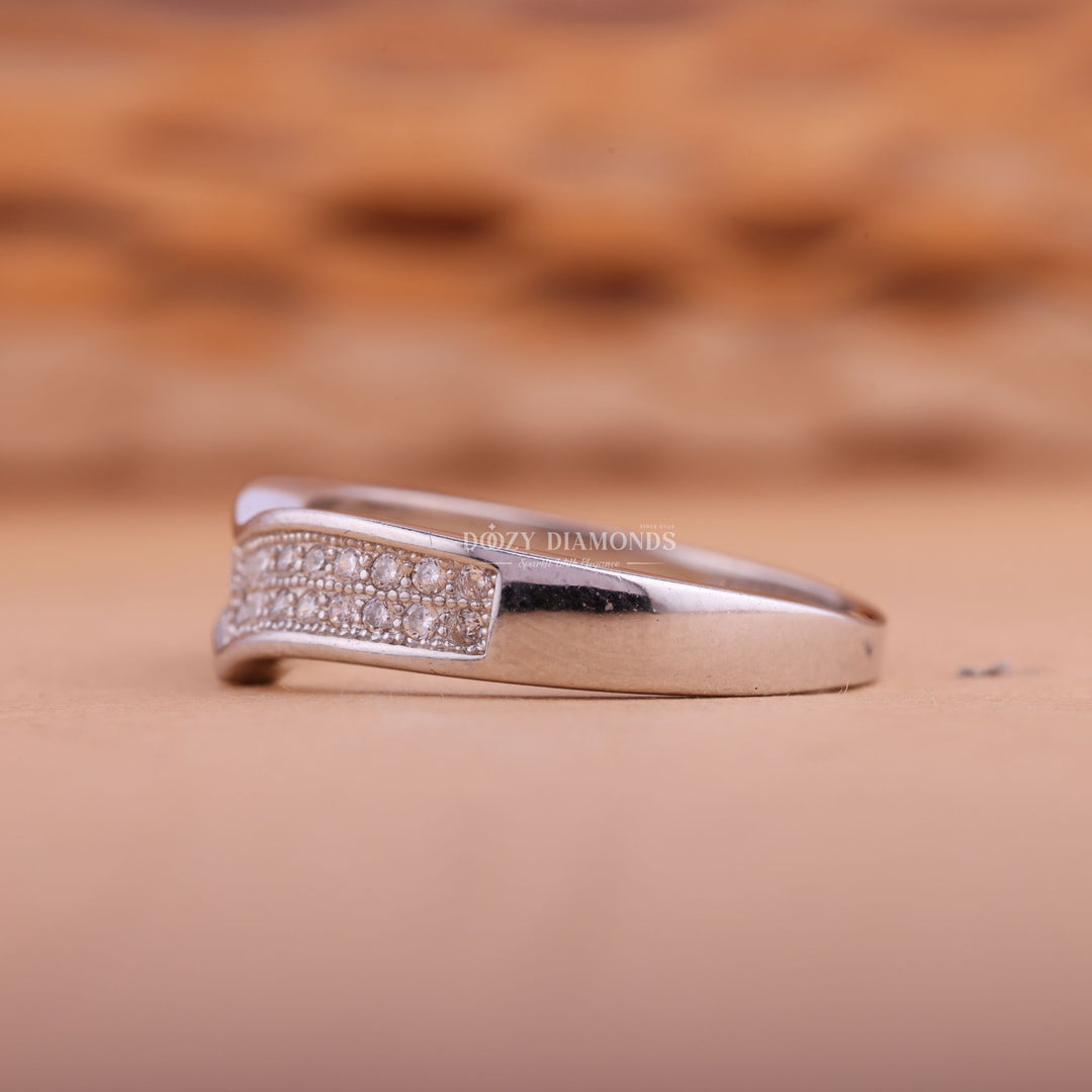 Round Diamond CVD EF/VVS Half Eternity Curved Wedding Band