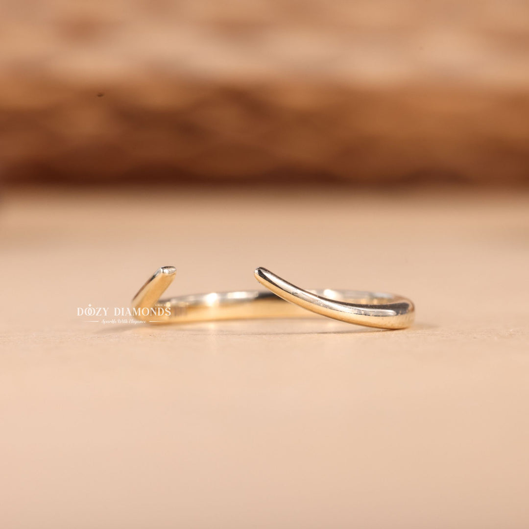 18K Solid Yellow Gold Curved Eve Wedding Band